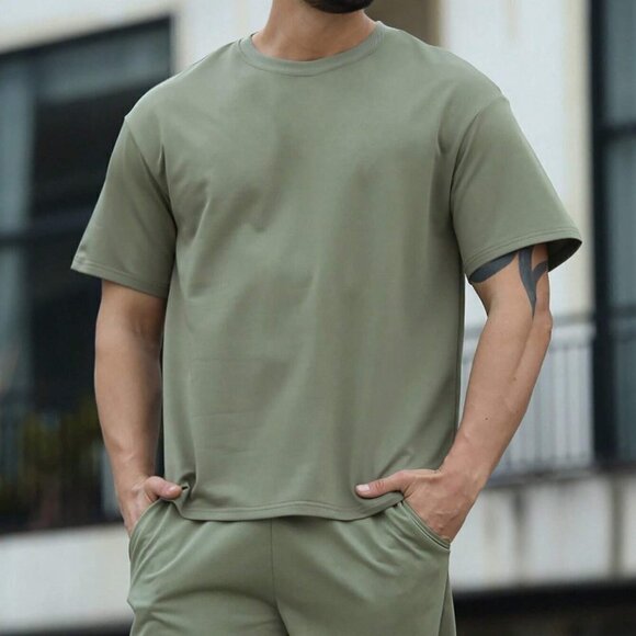 Army Green Casual Mens Solid Tee & Drawstring Waist Shorts - Picture 4 of 5